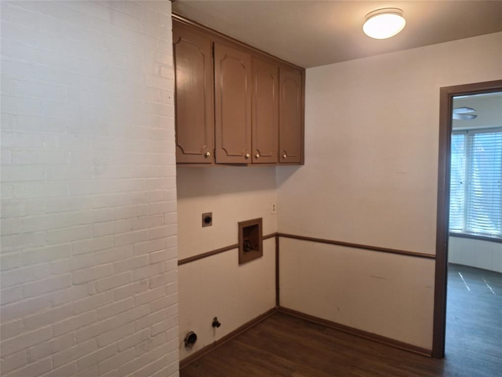 906 Sharpshire Street Property Photo 12
