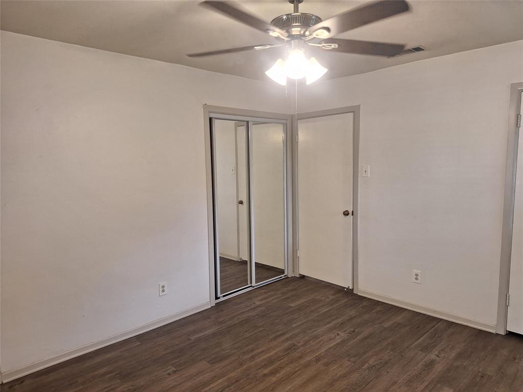 906 Sharpshire Street Property Photo 22