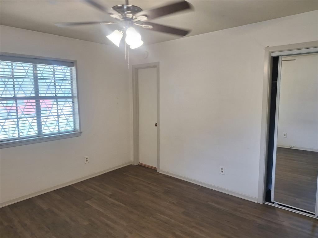 906 Sharpshire Street Property Photo 23