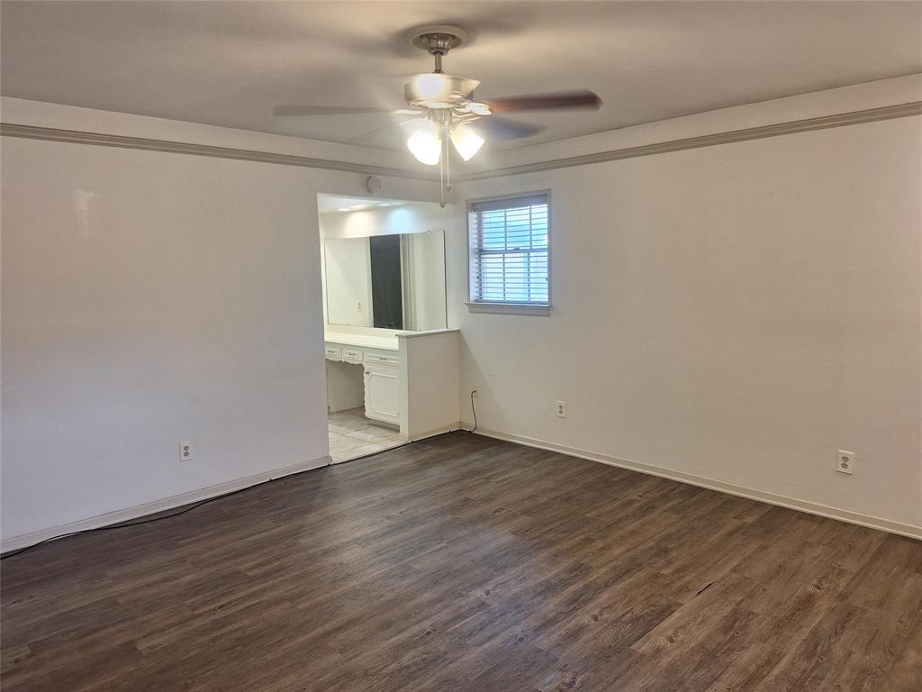 906 Sharpshire Street Property Photo 30