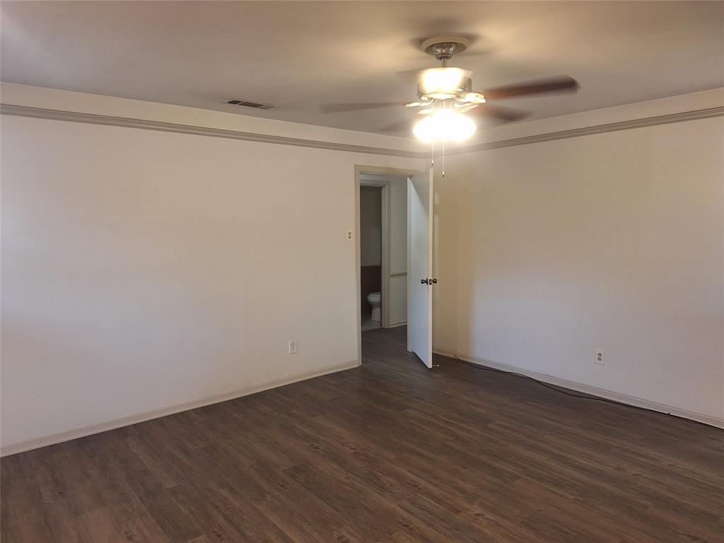 906 Sharpshire Street Property Photo 31