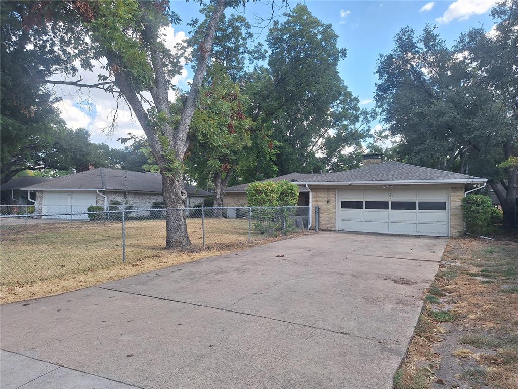 906 Sharpshire Street Property Photo 39
