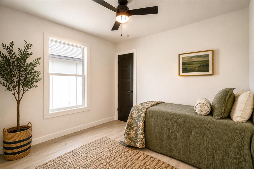 203 E South Property Photo 13