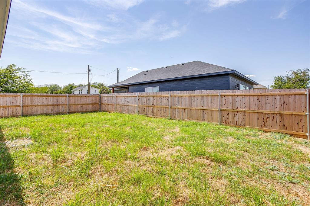 203 E South Property Photo 22