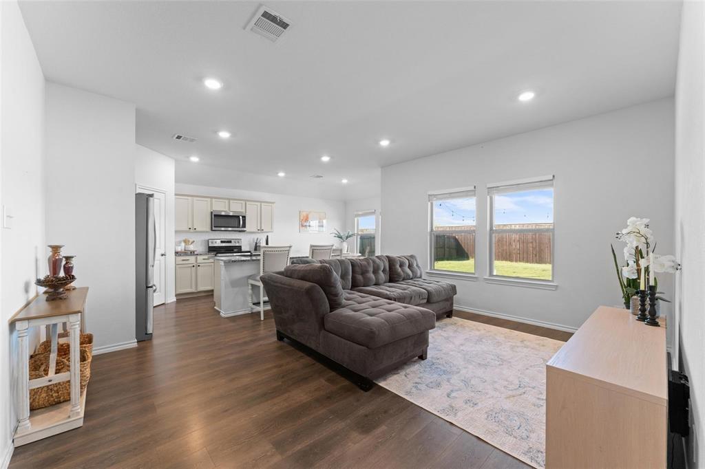 1322 Community Way Property Photo 3