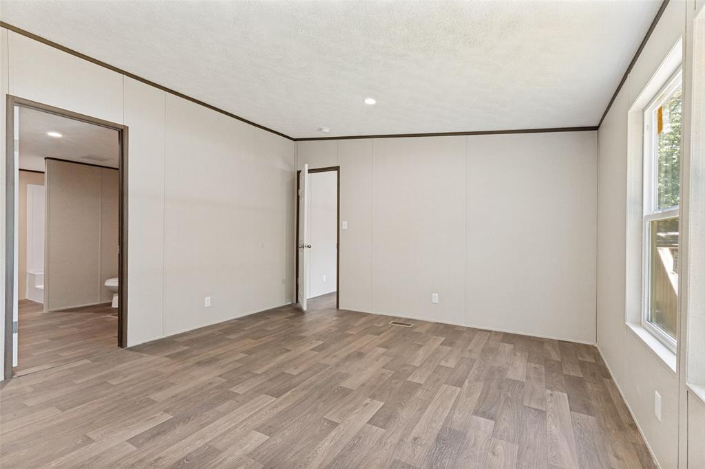 1613 Mockingbird Lane Property Photo 6