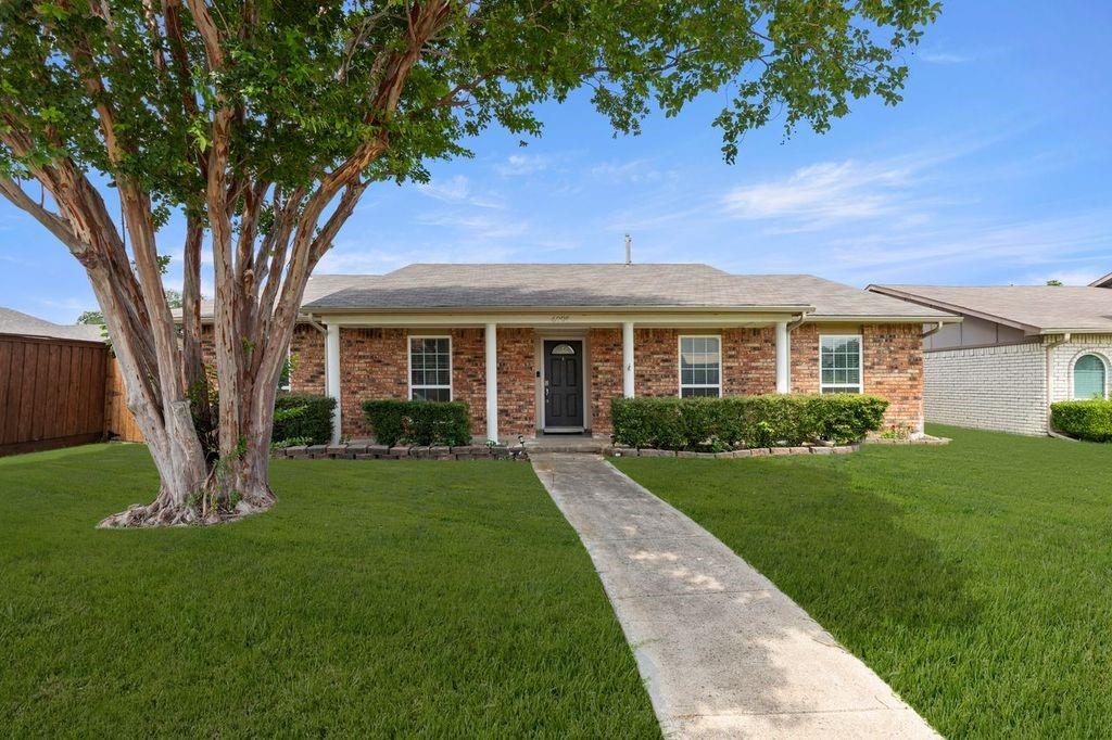 6005 Blair Oaks Drive