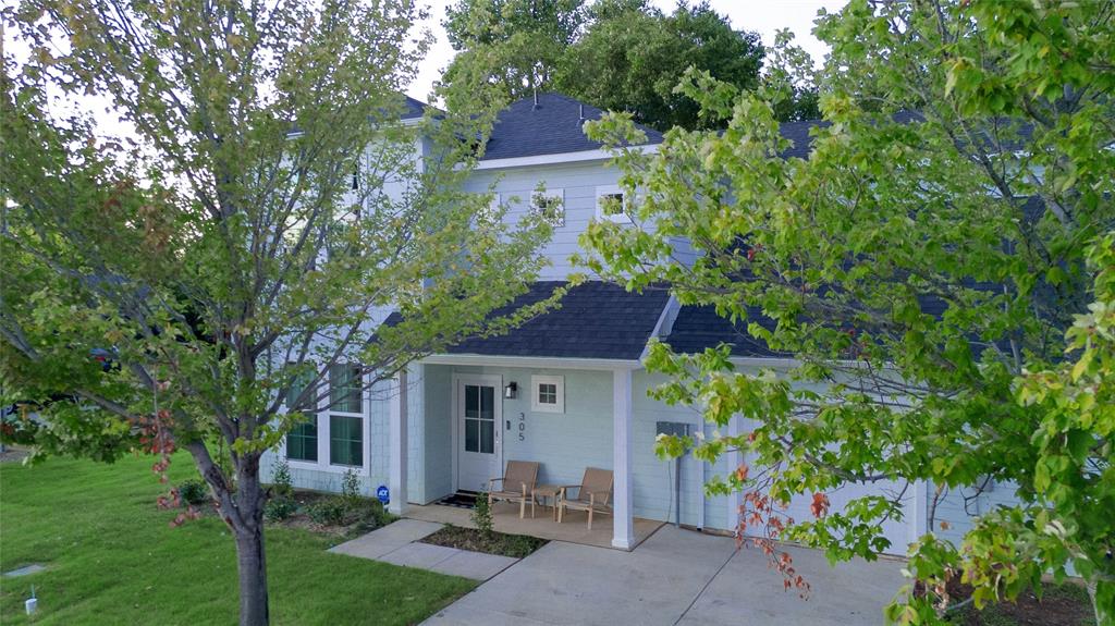 305 Jefferson Street Property Photo 1