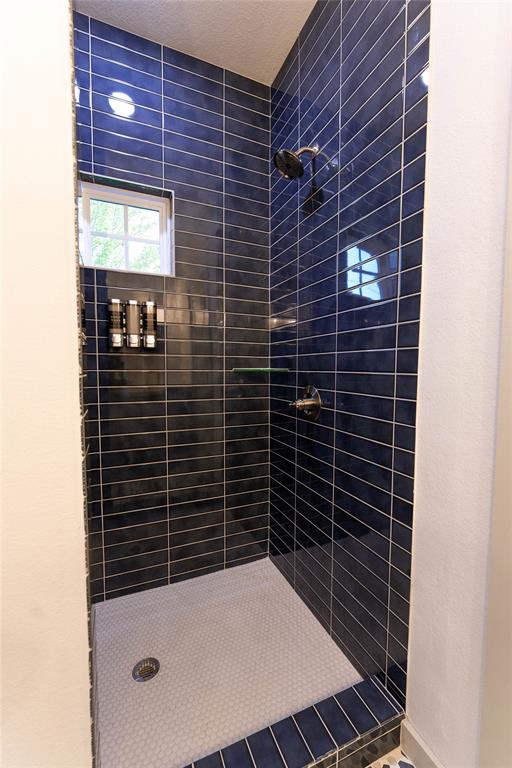 305 Jefferson Street Property Photo 13