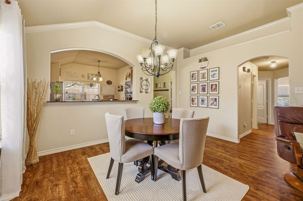 200 Jacinth Lane Property Photo 10