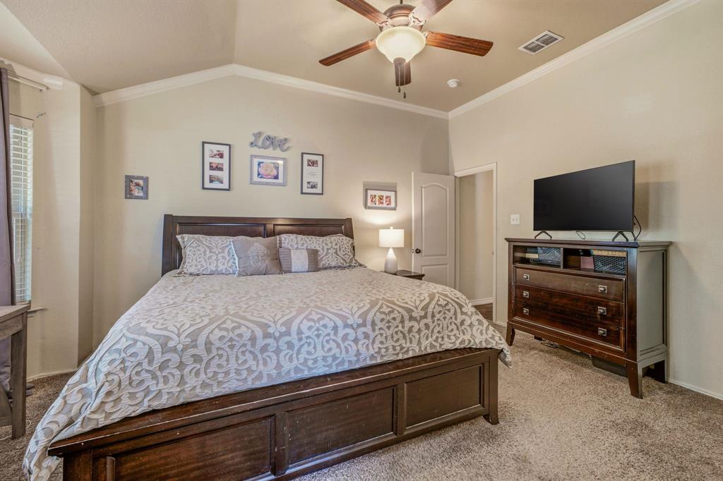 200 Jacinth Lane Property Photo 17