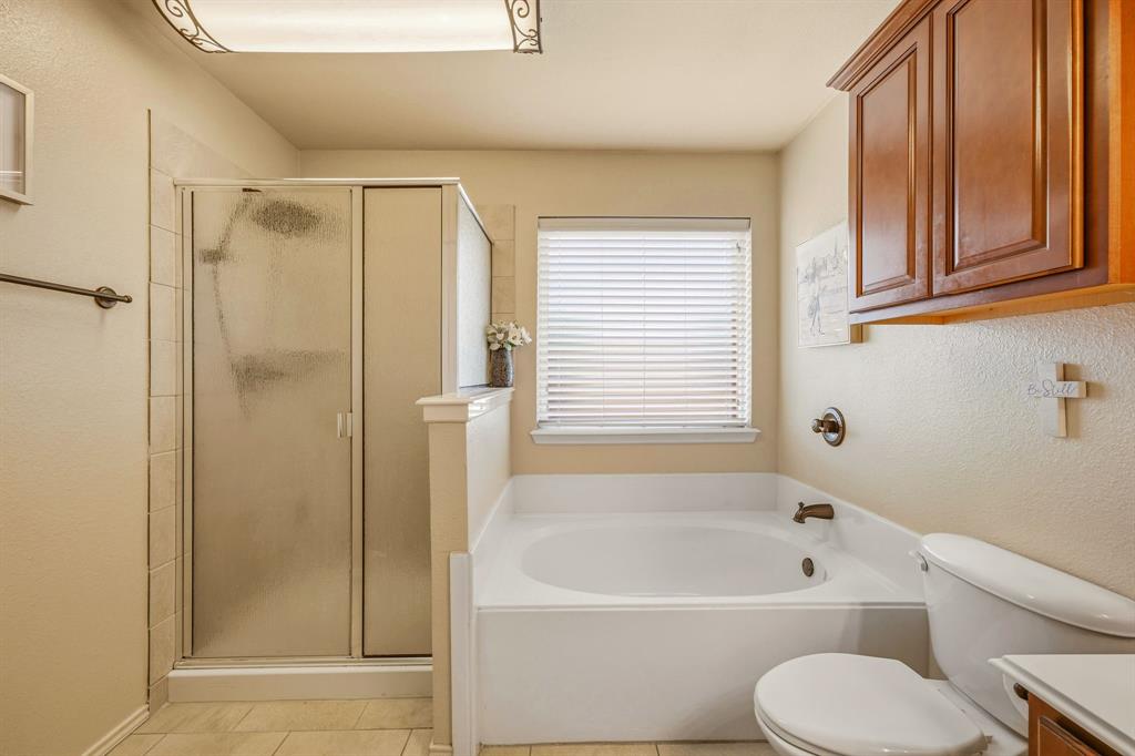 200 Jacinth Lane Property Photo 19