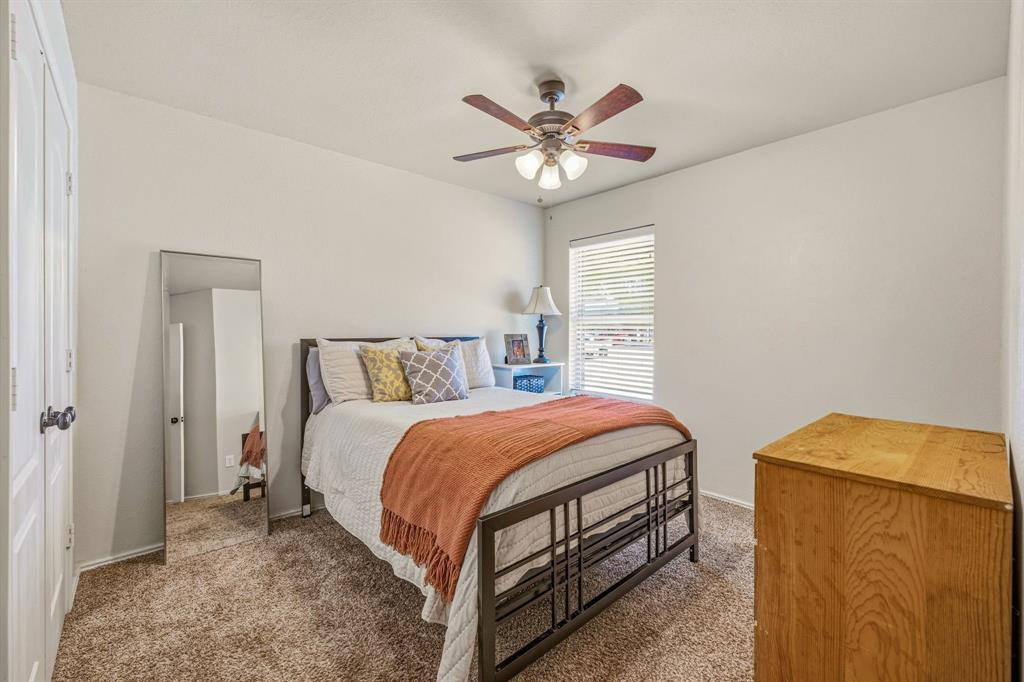 200 Jacinth Lane Property Photo 20