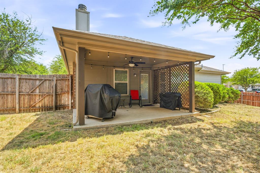 200 Jacinth Lane Property Photo 27