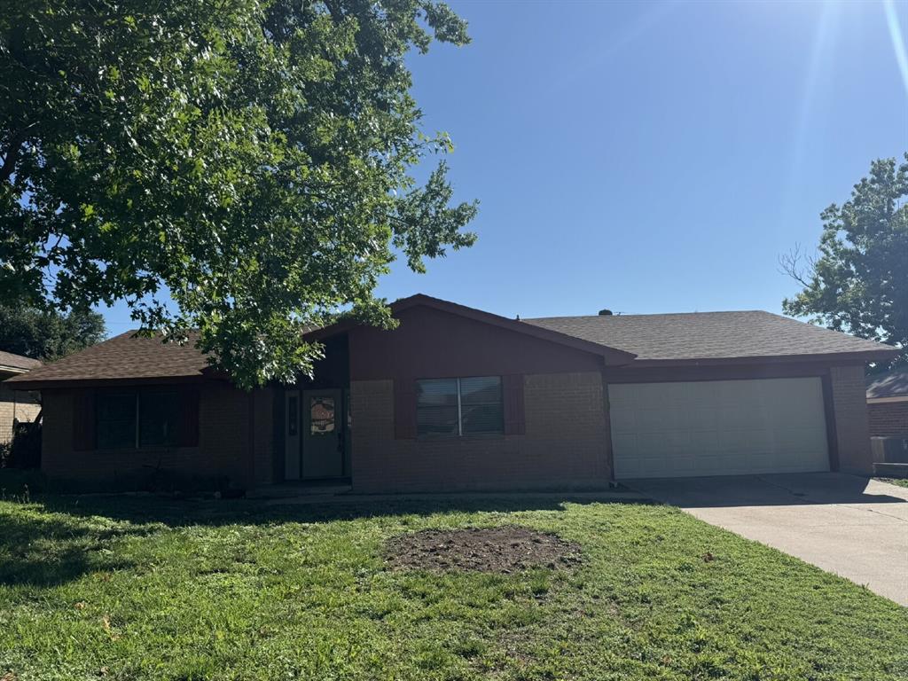 208 Prairie Wind Boulevard Property Photo 1