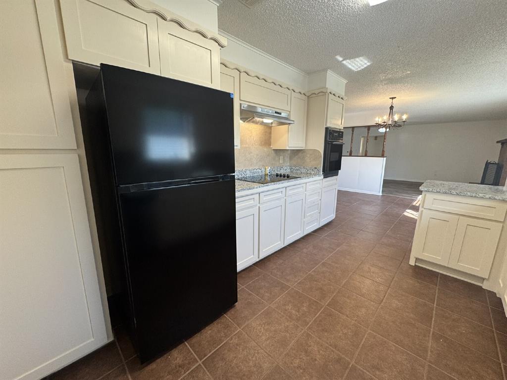 208 Prairie Wind Boulevard Property Photo 7