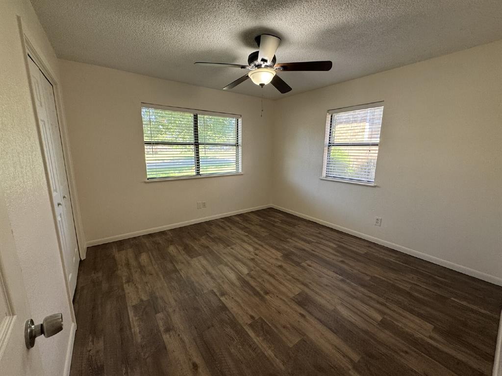 208 Prairie Wind Boulevard Property Photo 11