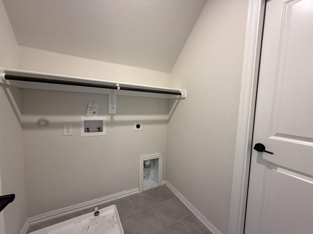 2311 Albion Way Property Photo 30