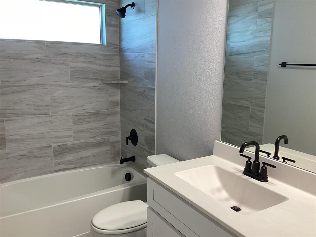 12324 Hulson Trail Property Photo 19