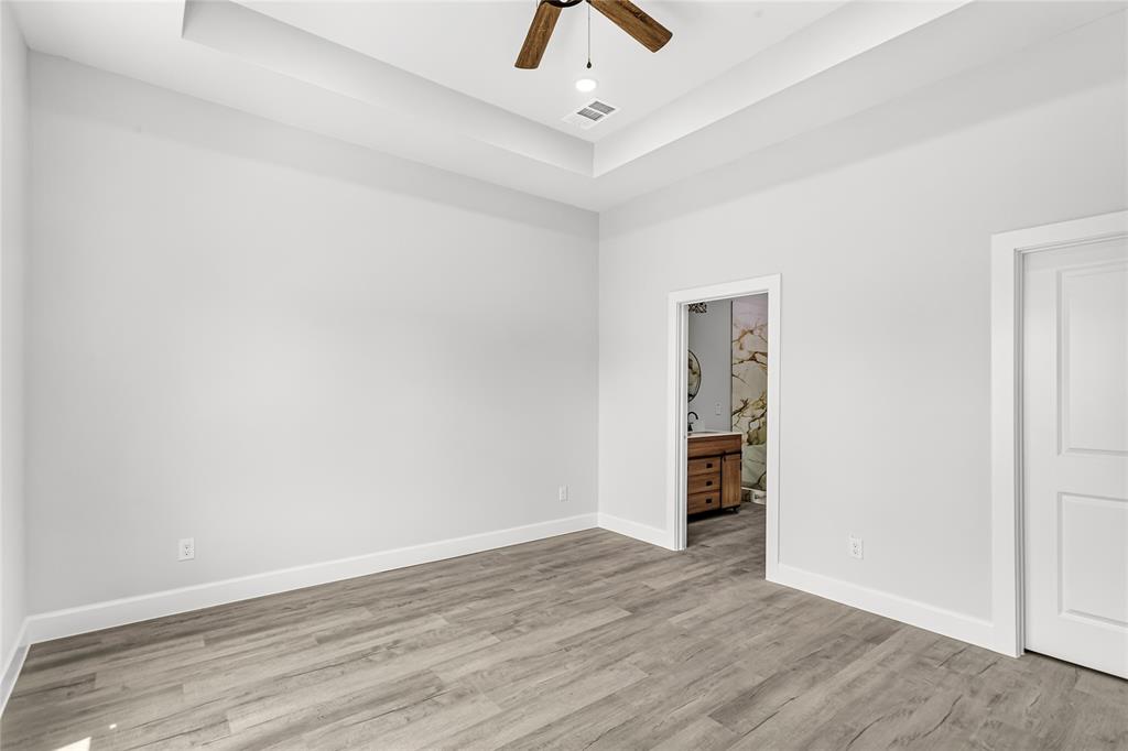 310 Dixon Street Property Photo 16