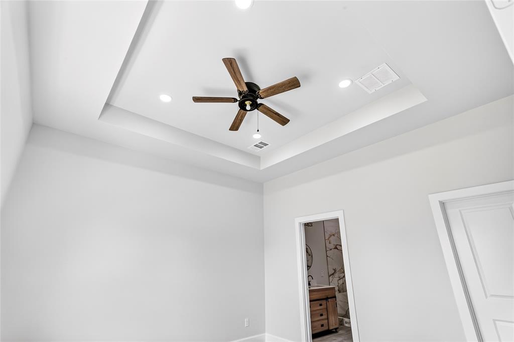 310 Dixon Street Property Photo 17