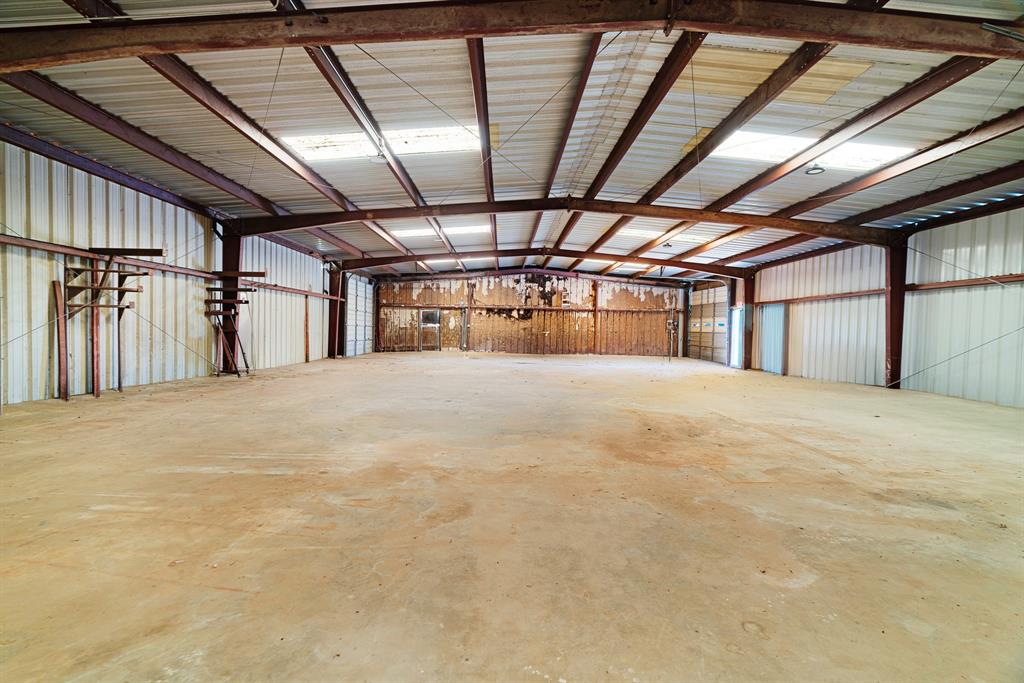 2107 S 19 & 24 Highway Property Photo 5