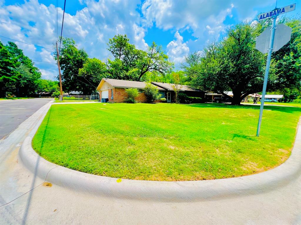 114 Harred Street Property Photo 6
