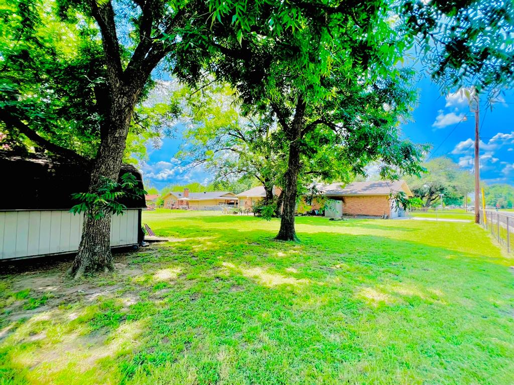 114 Harred Street Property Photo 8