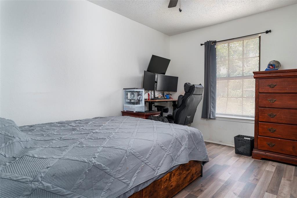 1745 Crest Grove Drive Property Photo 11