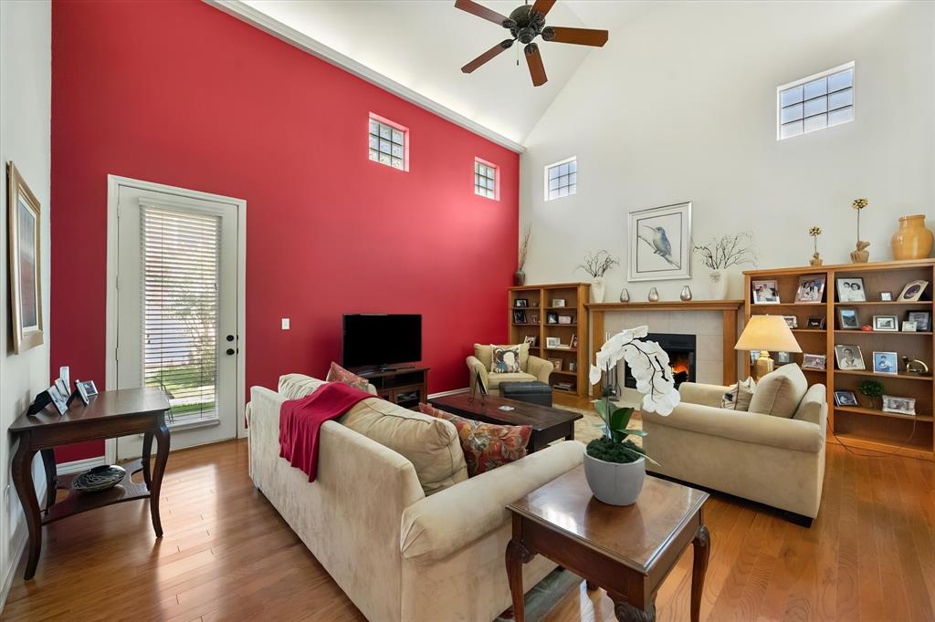 6668 Shady Glen Circle Property Photo 4