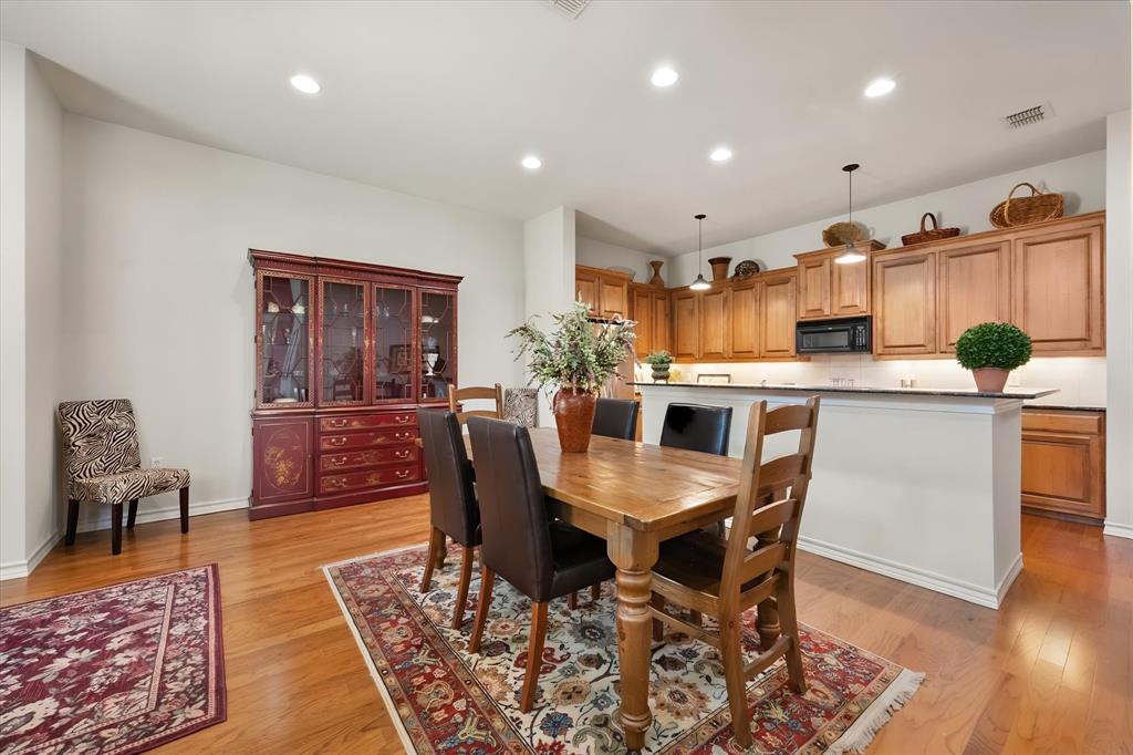 6668 Shady Glen Circle Property Photo 7