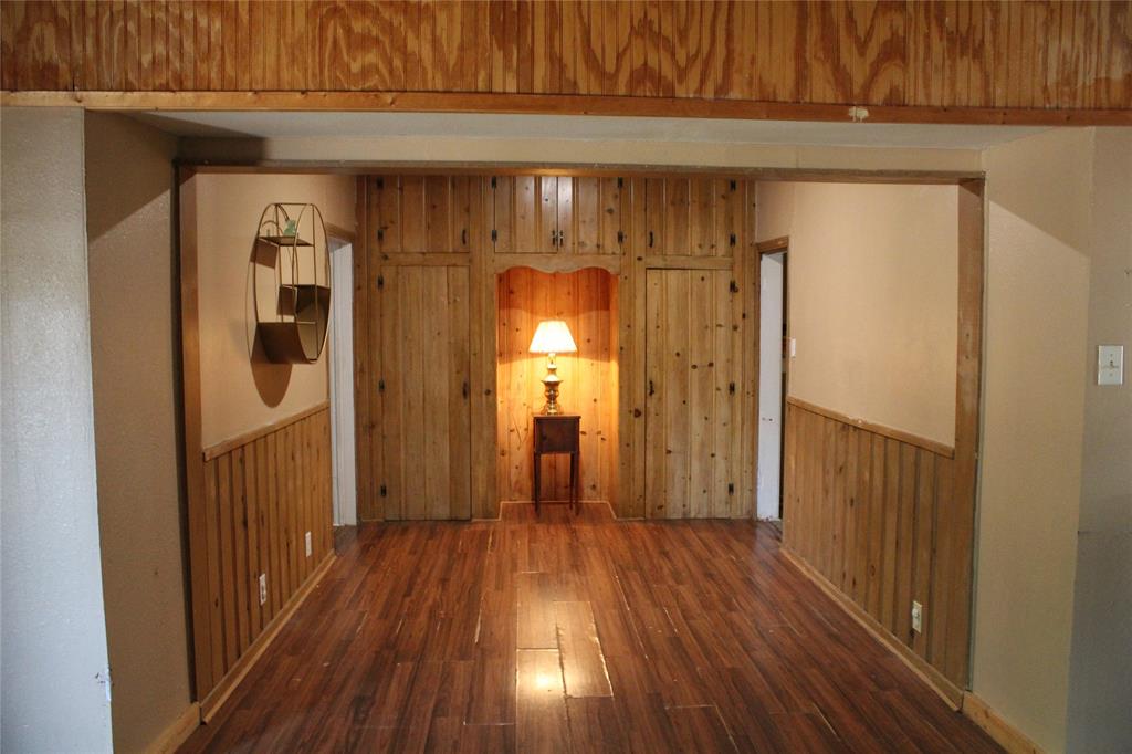 400 E Main Street Property Photo 13