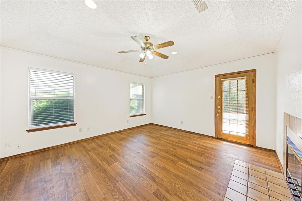 810 Castleview Drive Property Photo 15