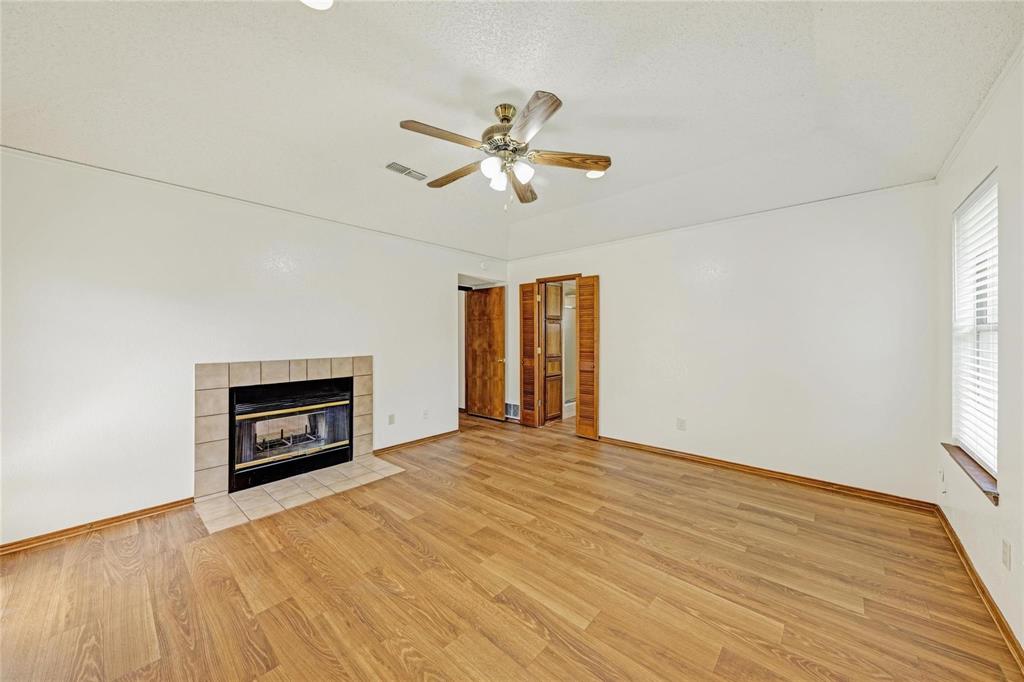 810 Castleview Drive Property Photo 16