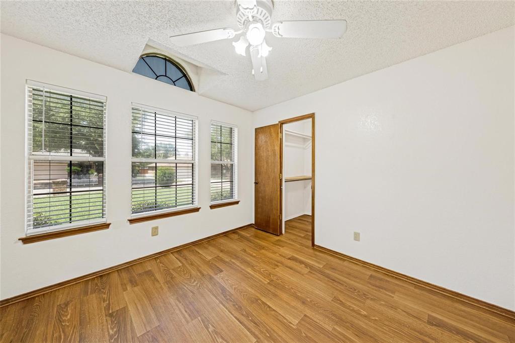 810 Castleview Drive Property Photo 22