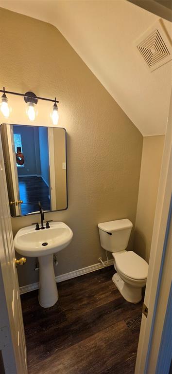 741 Willow Crest Drive Property Photo 5
