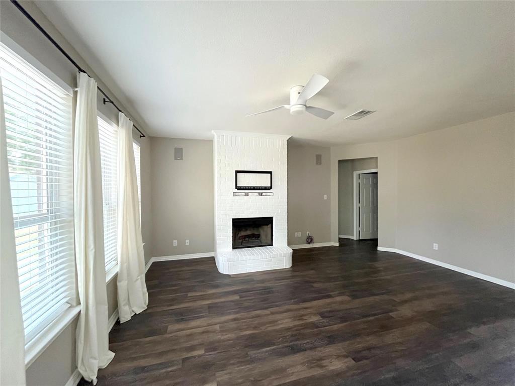 741 Willow Crest Drive Property Photo 8