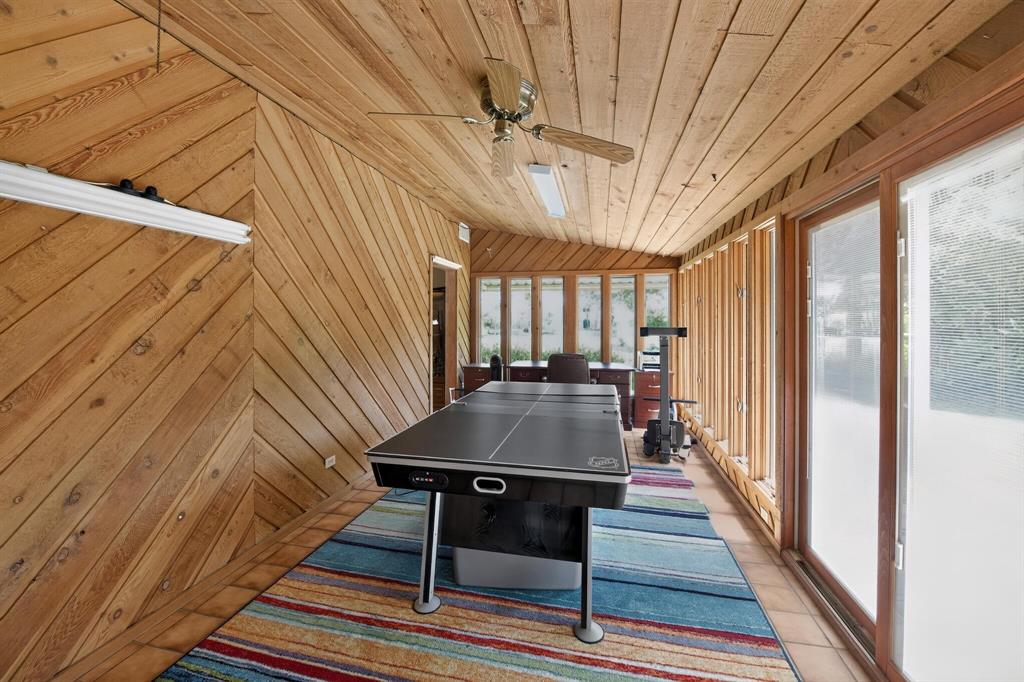 623 S Harbor Court Property Photo 24