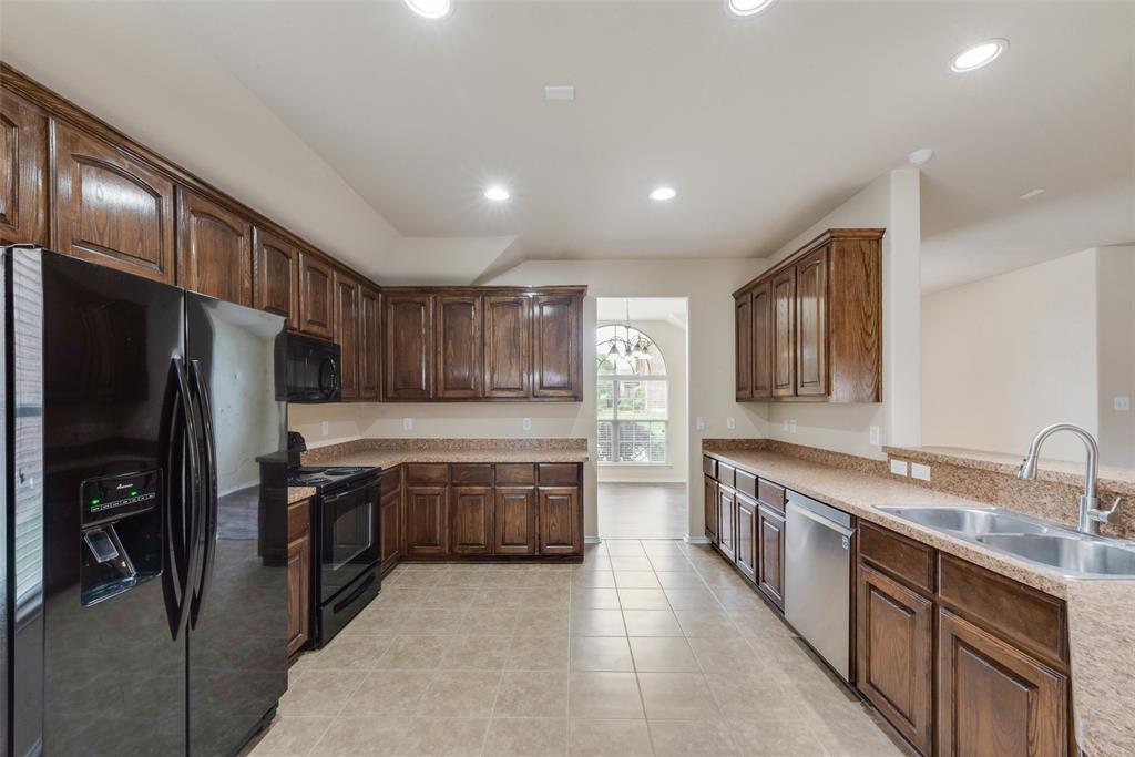 1077 Hampton Bay Drive Property Photo 7