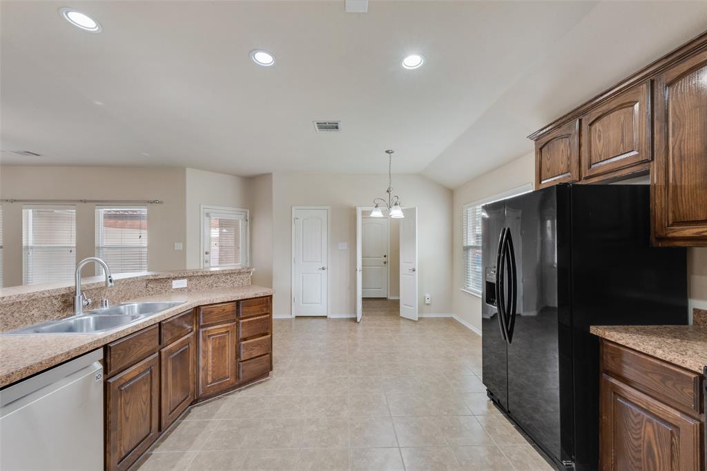 1077 Hampton Bay Drive Property Photo 9