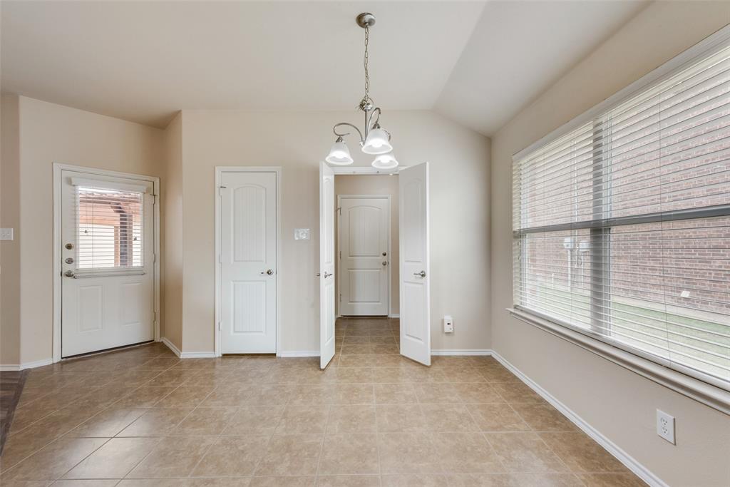 1077 Hampton Bay Drive Property Photo 10