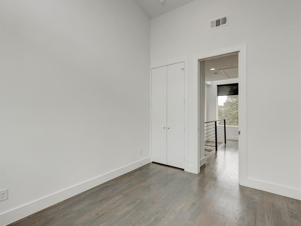 5927 Lindell Avenue 105 Property Photo 37