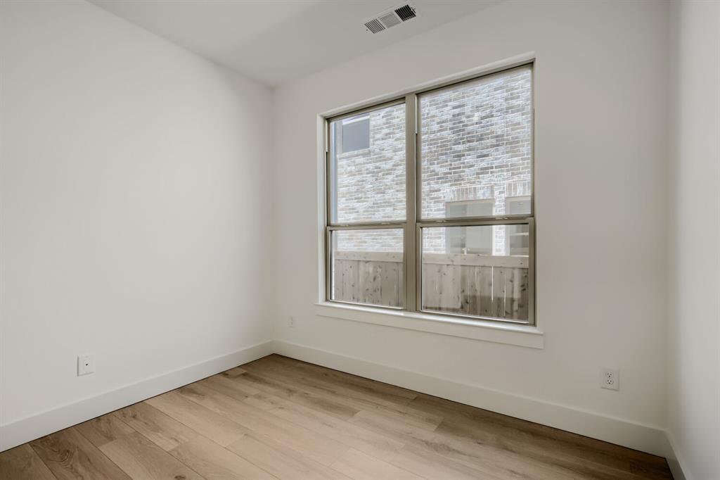 826 Stone Grove Road Property Photo 6