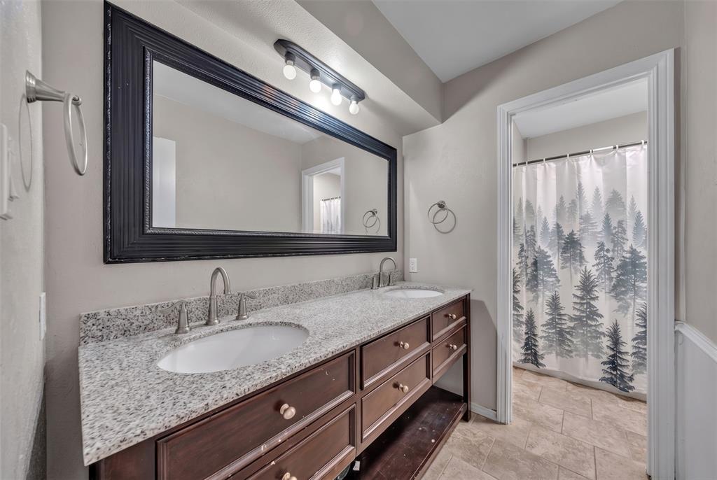 3813 Lynbrook Lane Property Photo 12