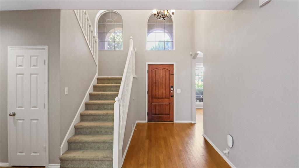 9512 Preston Vineyard Drive Property Photo 4
