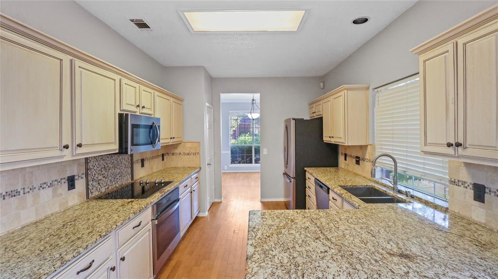 9512 Preston Vineyard Drive Property Photo 10