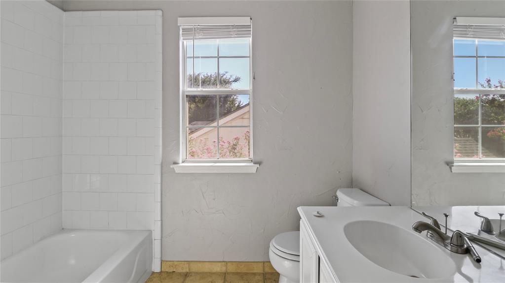 9512 Preston Vineyard Drive Property Photo 24