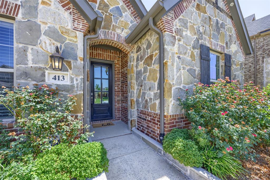 413 Winding Creek Lane Property Photo 2