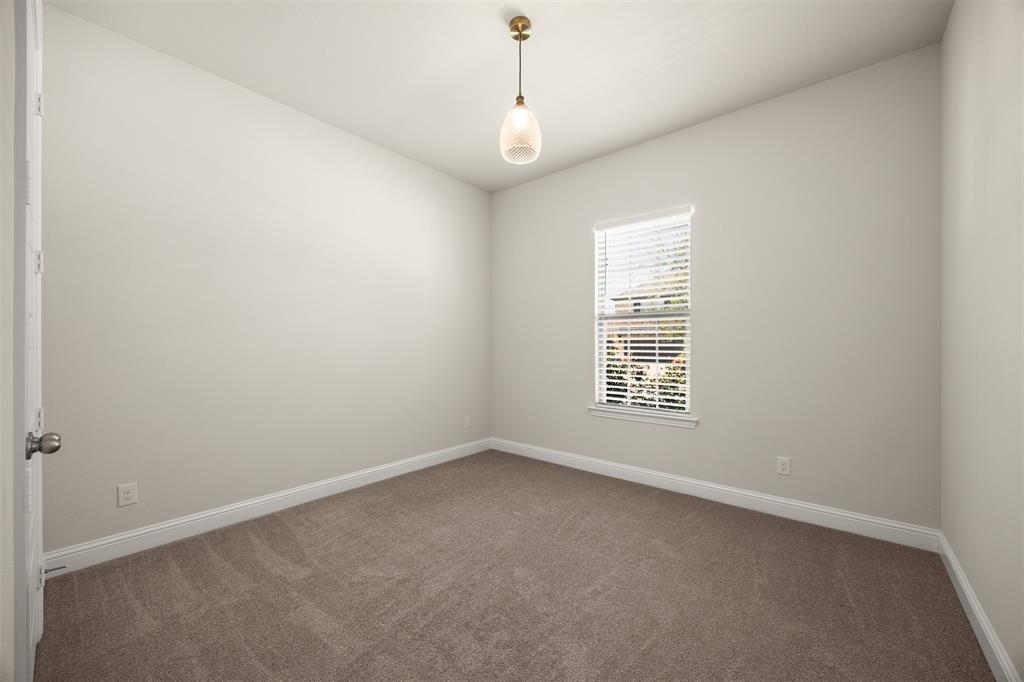 413 Winding Creek Lane Property Photo 6