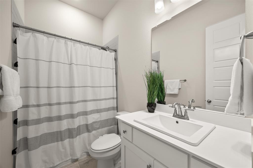 413 Winding Creek Lane Property Photo 7